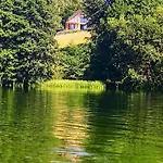 Villa Stodola Rzym - Domek, Jacuzzi, Sauna, Jezioro, Kozyczkowo