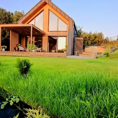 Stodola Rzym - Domek, Jacuzzi, Sauna, Jezioro, ヴィラ Kożyczkowo