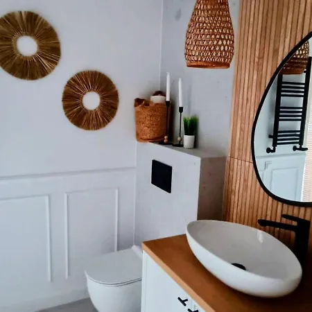 Stodola Rzym - Domek, Jacuzzi, Sauna, Jezioro, Kozyczkowo