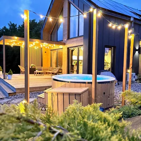 Stodola Rzym - Domek, Jacuzzi, Sauna, Jezioro, ヴィラ